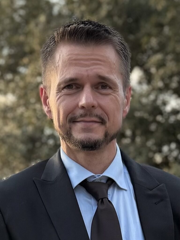 Arek Skuza
