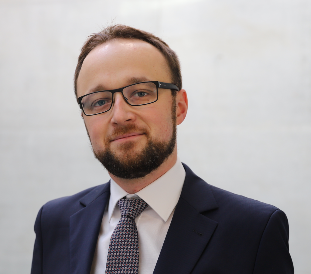 dr Mateusz Grochowski, LL.M.